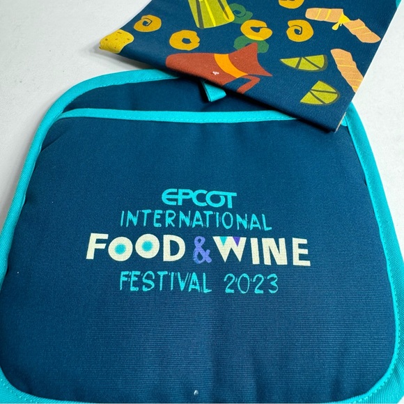 NWT. Disney Potholder And Towel set. Epcot Food And Wine Encanto design. - Picture 4 of 9